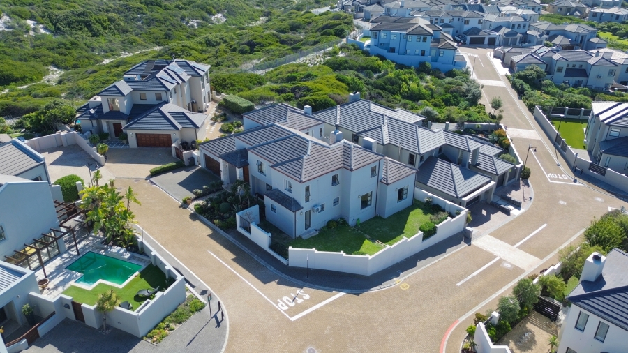 5 Bedroom Property for Sale in Big Bay Western Cape